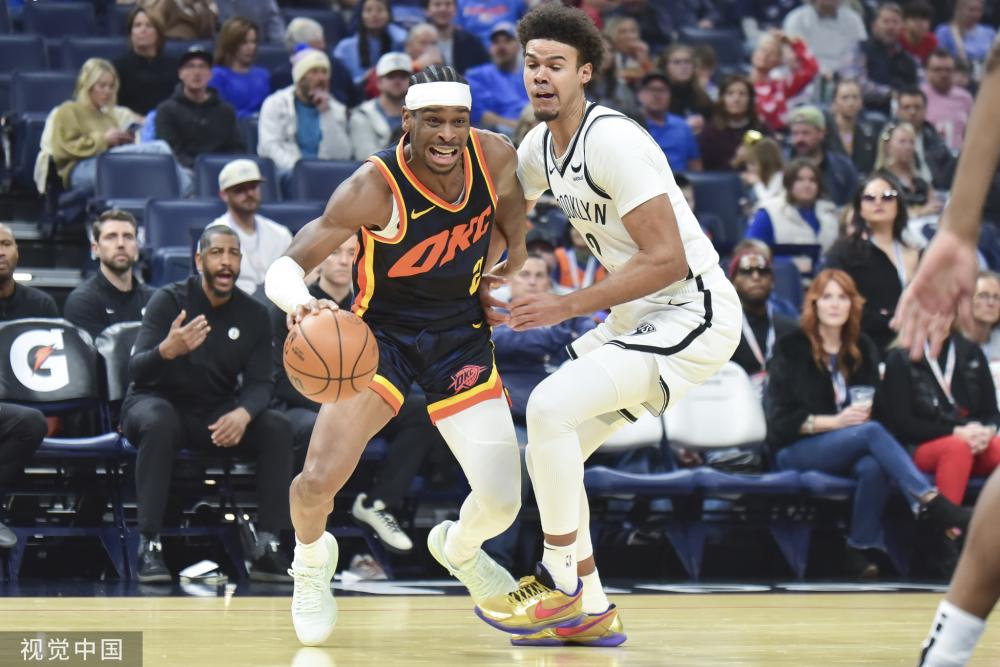 有两位巨星 有两位巨星